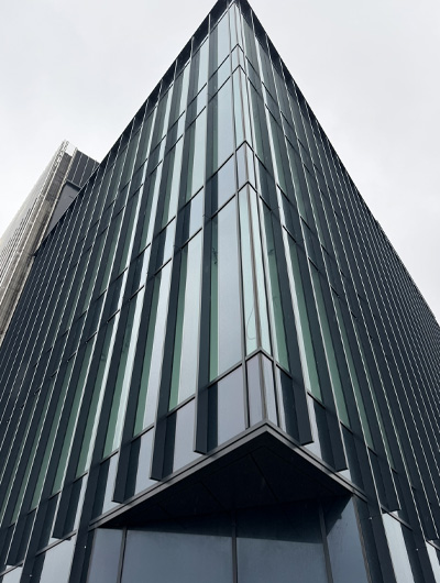 Colt | LON4 | Data Centres | United Kingdom Data Centre | Cladding Systems | Glazing | Louvres Systems | London | Projects | Envelis - Envelis
