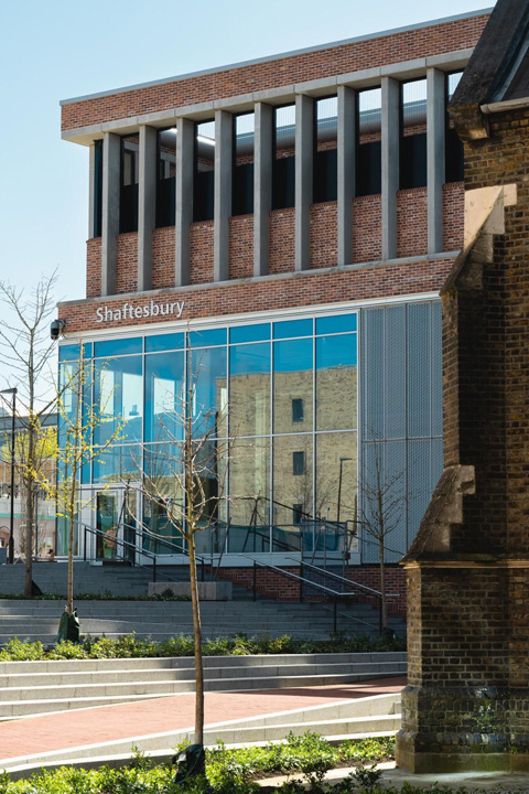 Doors | Springfield Hospital | Private Hospital | GallifordTry | Chelmsford | Projects | Envelis