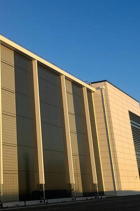 LON1 | United Kingdom Data Centres | Doors | Cladding Systems | Glazing | Projects | Envelis