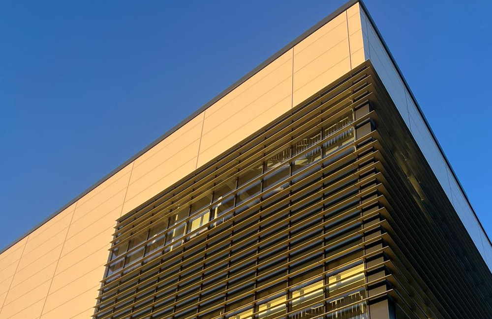 LON1 | Data Centres | Glazing | Cladding | Doors | London | United Kingdom | Projects | Envelis - Envelis