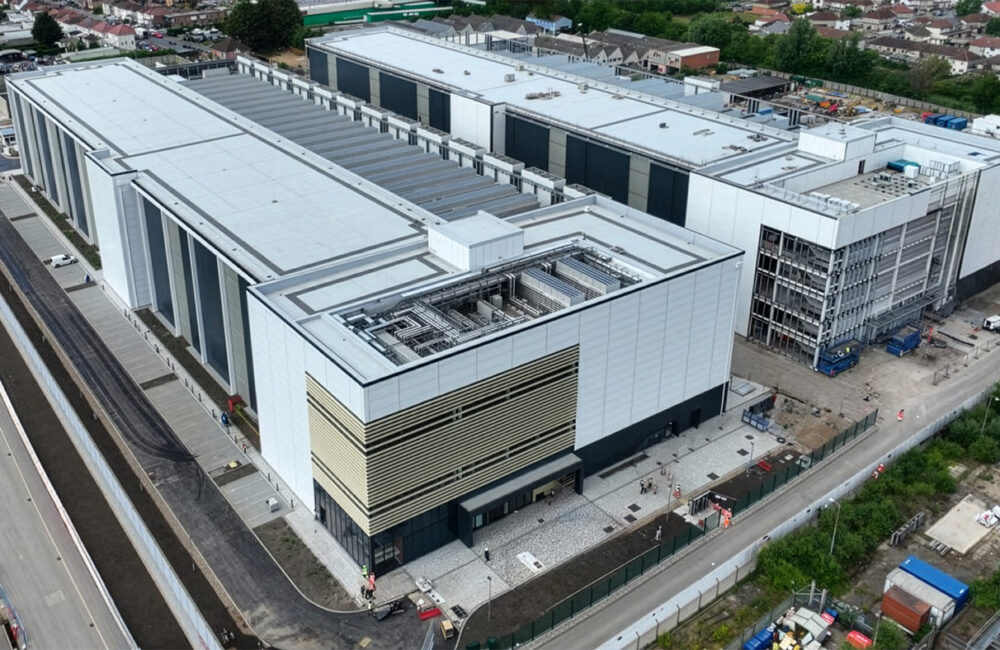 LON1 | United Kingdom Data Centres | Doors | Cladding Systems | Glazing | London | Projects | Envelis