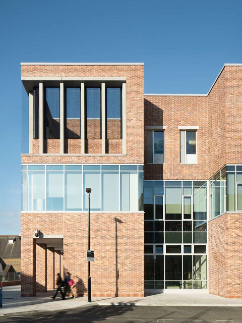 Comprehensive Roofing Systems Roofing | Springfield Hospital | Private Hospital | GallifordTry | Chelmsford | Projects | Envelis - Envelis
