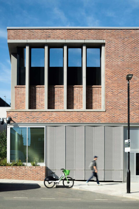 Springfield Hospital | Cladding | Louvres | Roofing System | Ramsay Health Care | GallifordTry | Chelmsford | Projects | Envelis