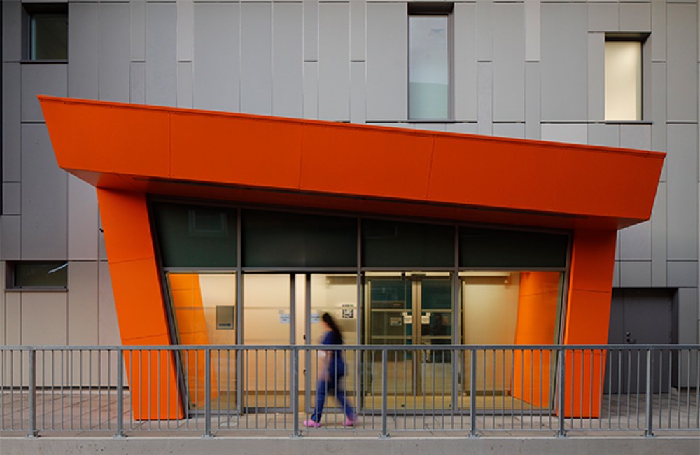 Doors _ Luton & Dunstable Hospital _ Kier _ Projects _ Envelis